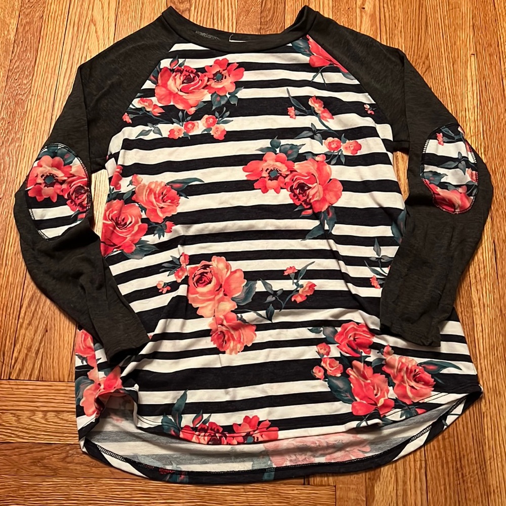 Long sleeve floral top